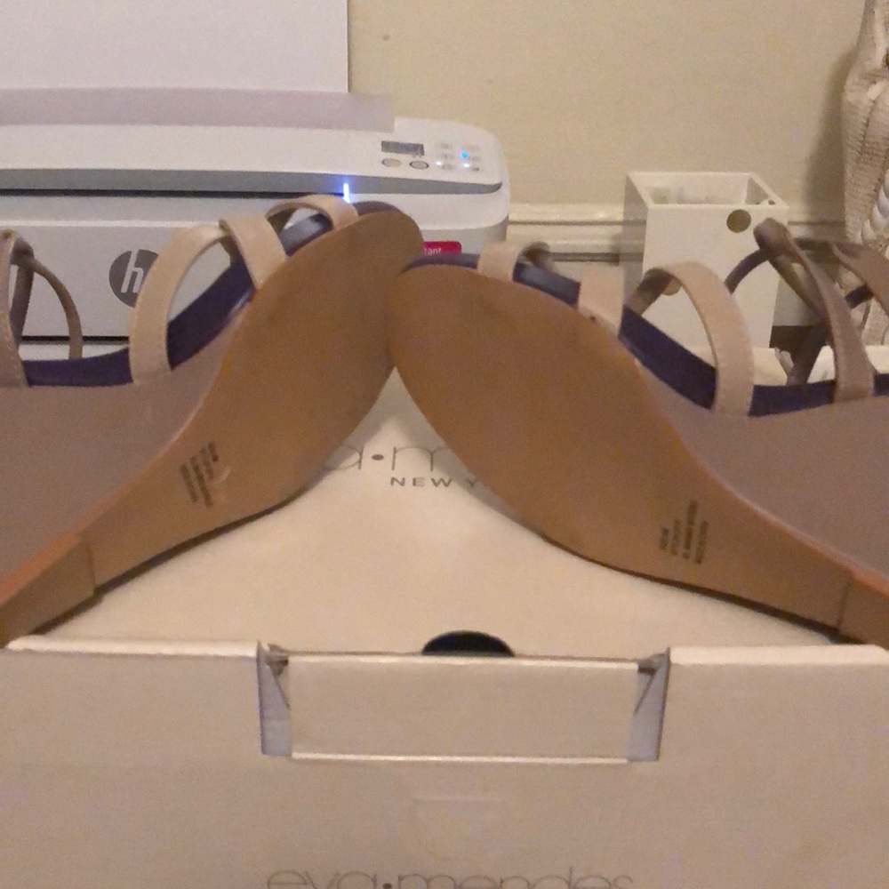 Shoes - Picture 4 of 4